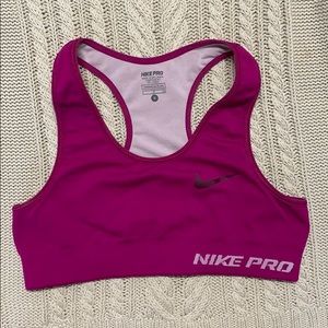 Nike pro sports bra